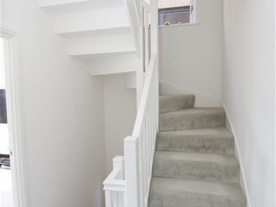 FIRST FLOOR LANDING